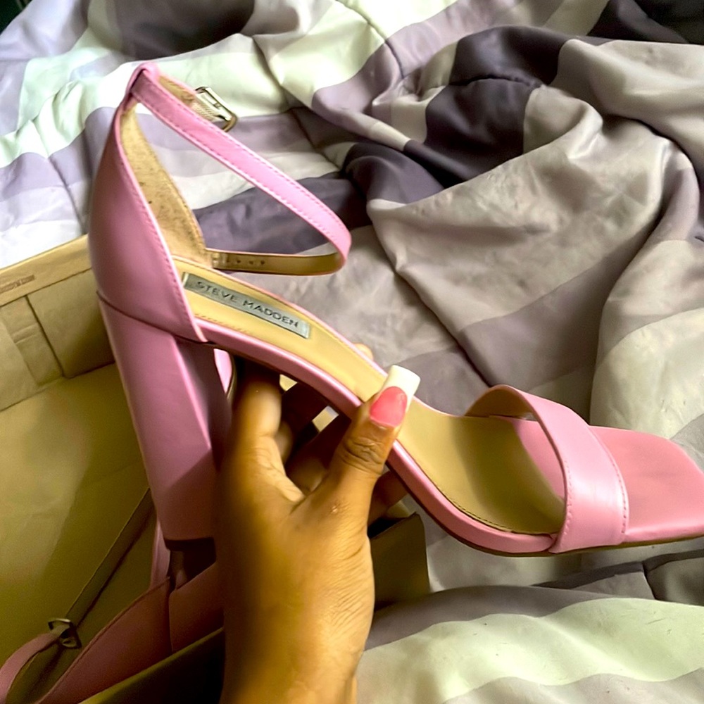 Steve madden heels pink